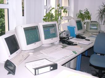 06220103.jpg (17724 Byte)